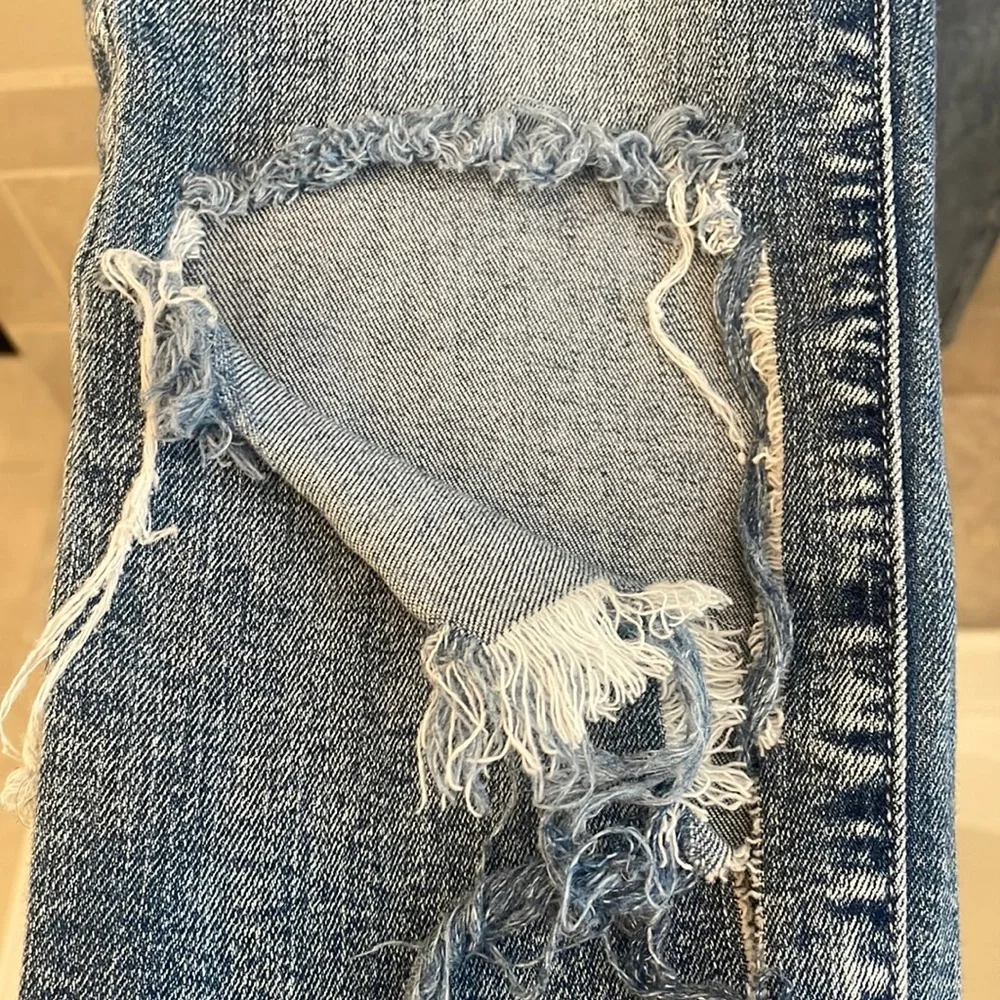 Current/Elliot Distressed Knee Skinny Jeans